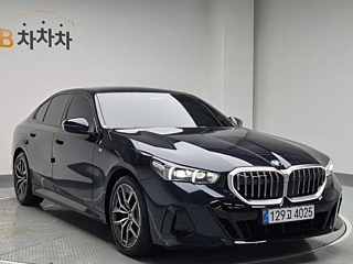 BMW 5-SERIES G60  520i M Sport 2025
