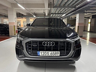 AUDI Q8 4M 2021
