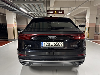 AUDI Q8 4M 2021