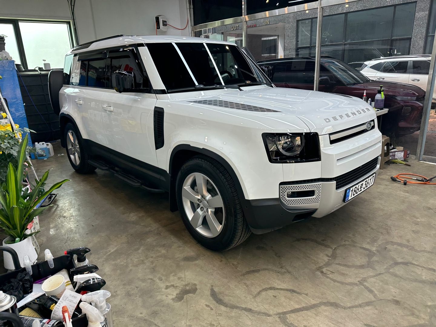 LAND ROVER DEFENDER L663 2023