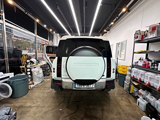 LAND ROVER DEFENDER L663 2023