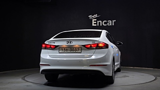 HYUNDAI AVANTE AD 2018