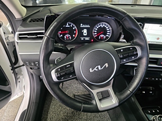 KIA K5 2023