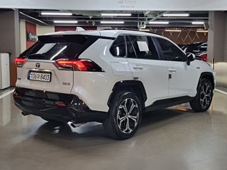 TOYOTA RAV4 2023