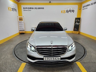 MERCEDES BENZ E-CLASS W213 2019