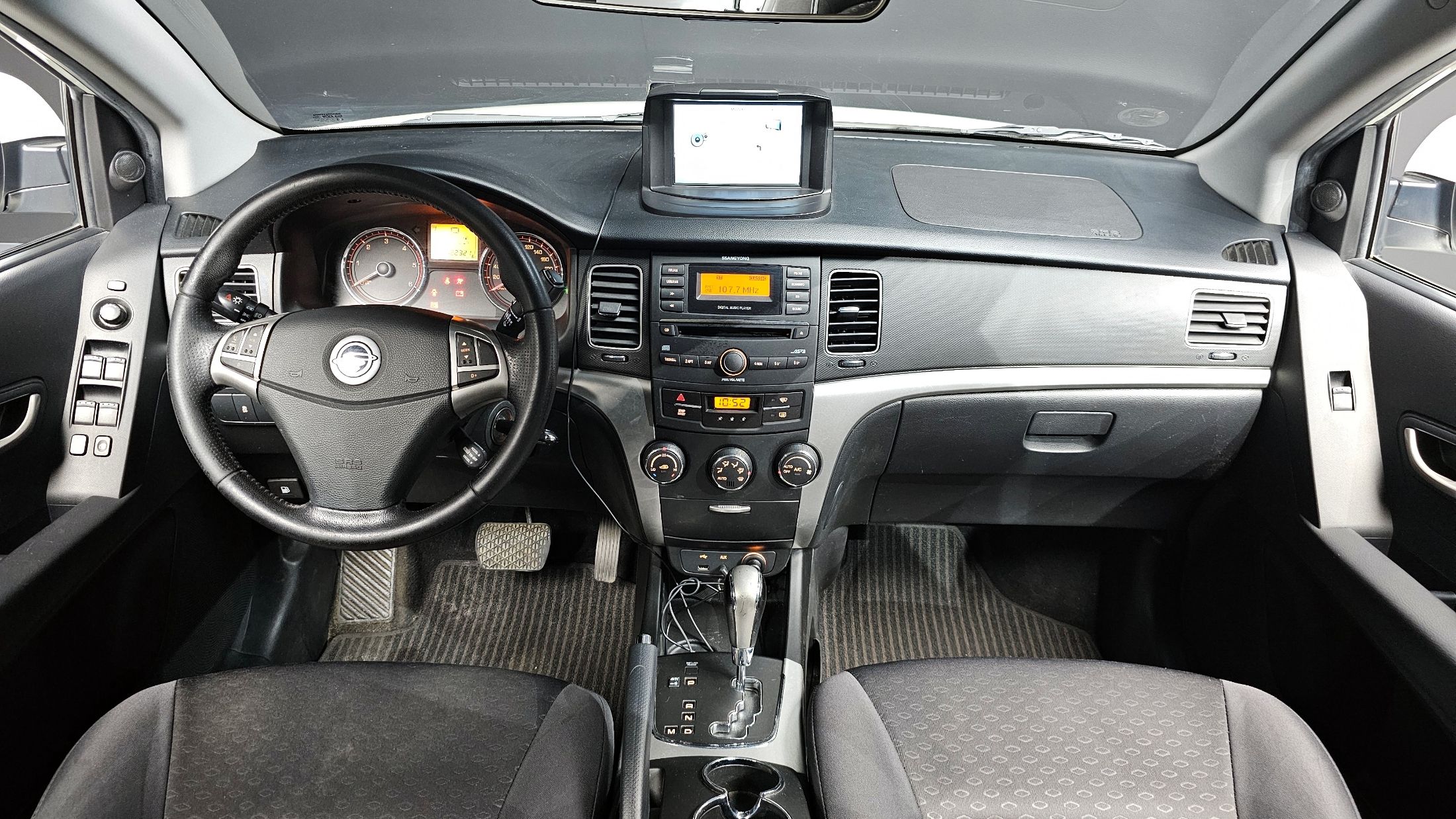 SSANGYONG KORANDO C 2012