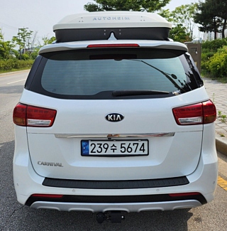 KIA CARNIVAL 2017