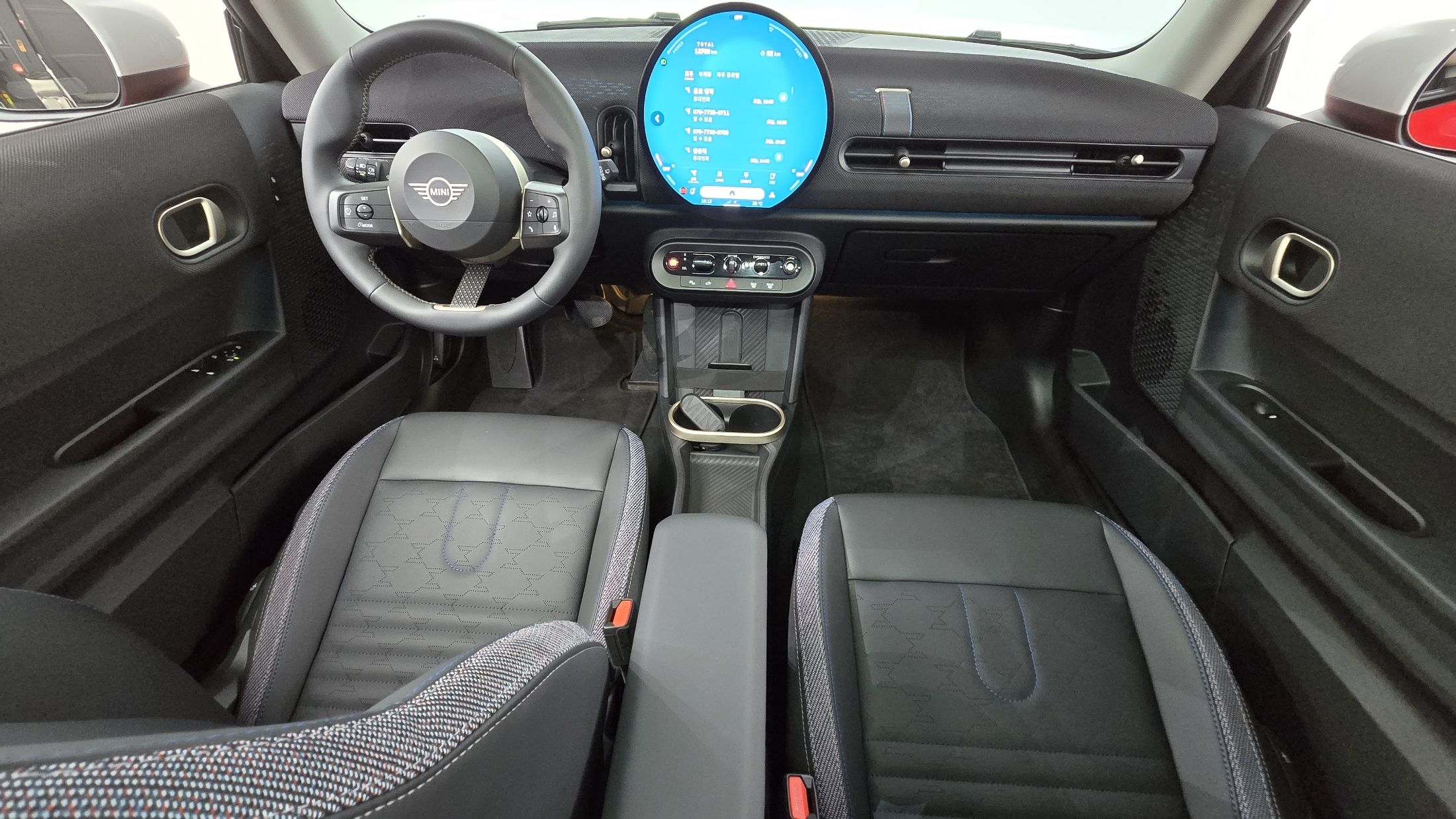 MINI COOPER C 2024