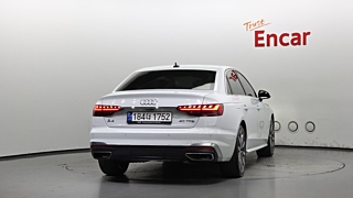 AUDI A4 B9 2023