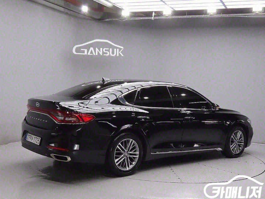 HYUNDAI GRANDEUR IG 2017