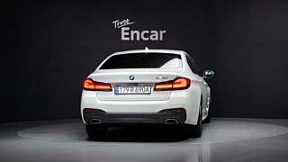 BMW 5-SERIES G30 2020