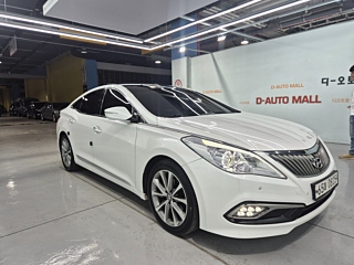 HYUNDAI GRANDEUR HG 2015