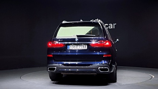 BMW X7 G07 2021
