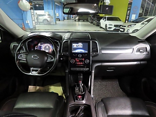 SAMSUNG QM6 2020