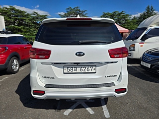 KIA CARNIVAL 2018
