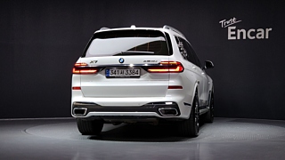 BMW X7 G07 2025