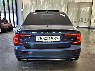 VOLVO S60 2019