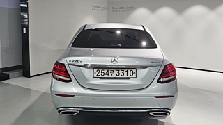 MERCEDES BENZ E-CLASS W213 2020