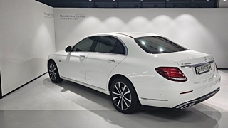 MERCEDES BENZ E-CLASS W213 2020