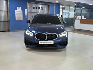 BMW 1-SERIES F40 2022