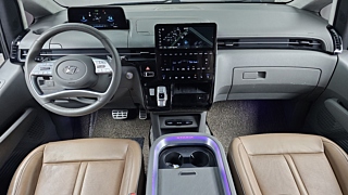 HYUNDAI STARIA 2023