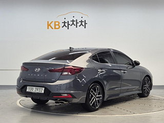 HYUNDAI AVANTE AD 2019