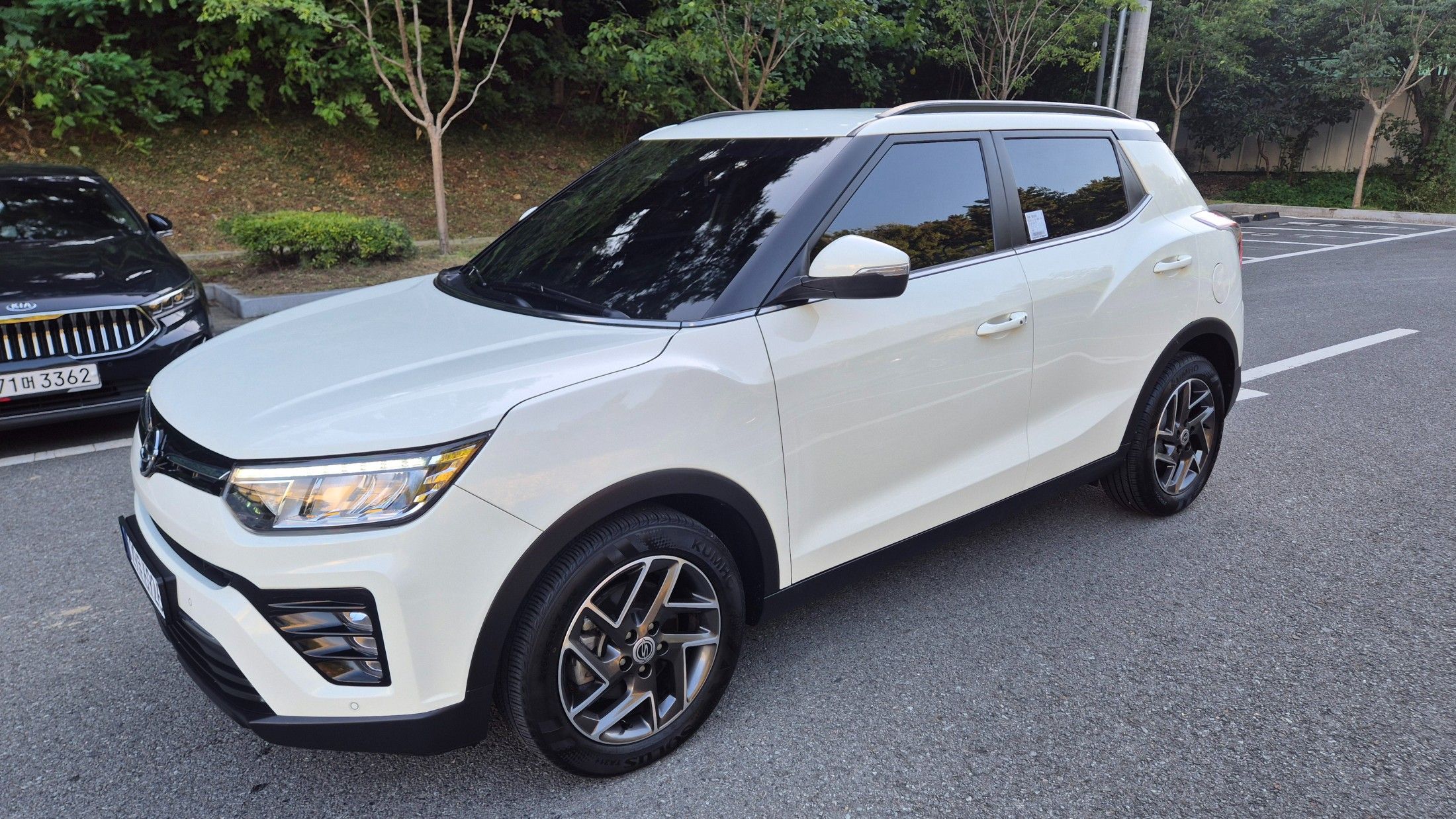 SSANGYONG TIVOLI VERY NEW 2022