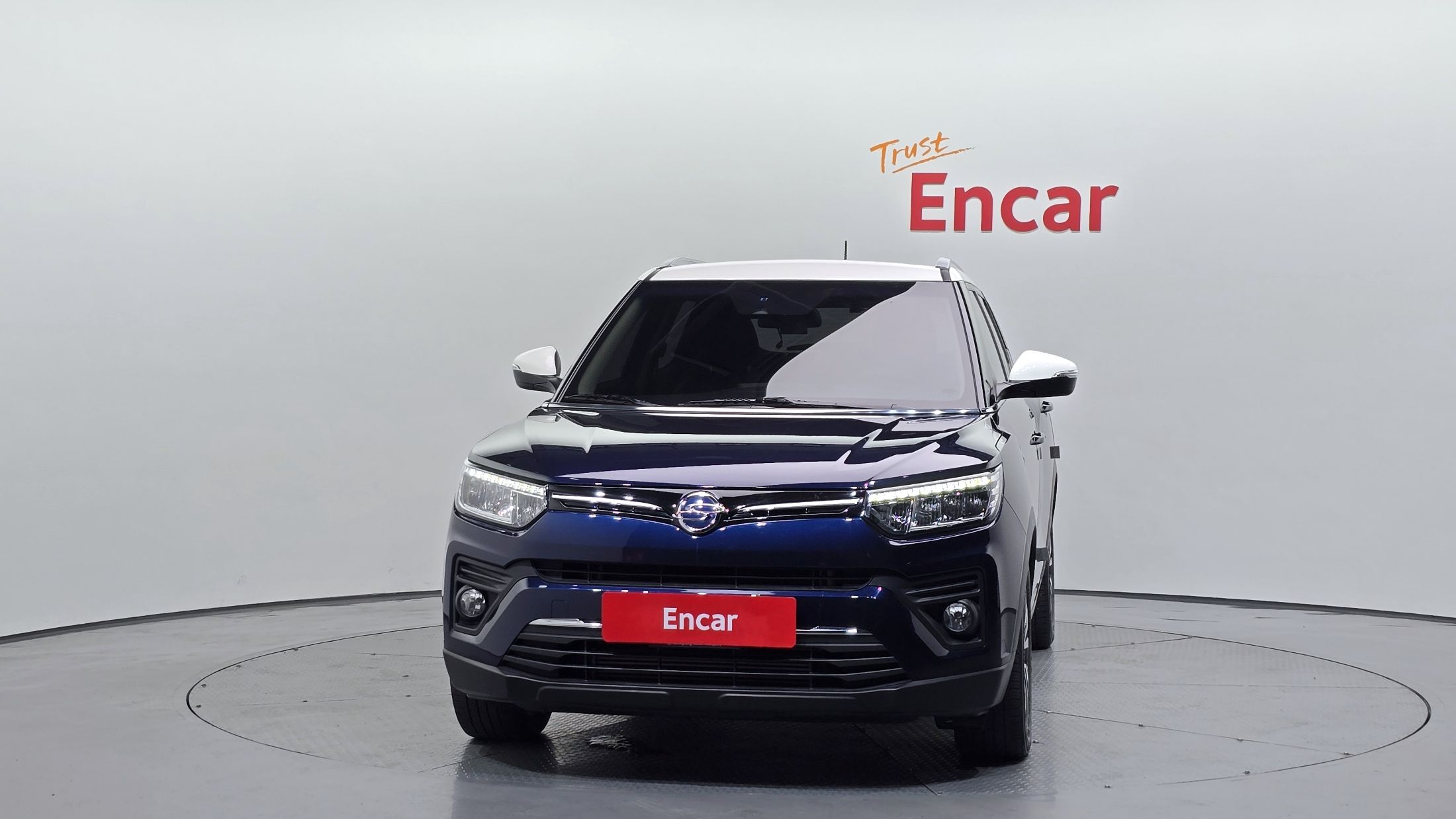 SSANGYONG TIVOLI VERY NEW 2021