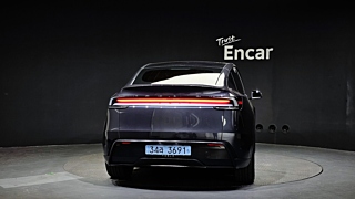 TESLA MODEL Y  RWD 2025