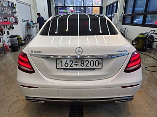 MERCEDES BENZ E-CLASS W213 2020