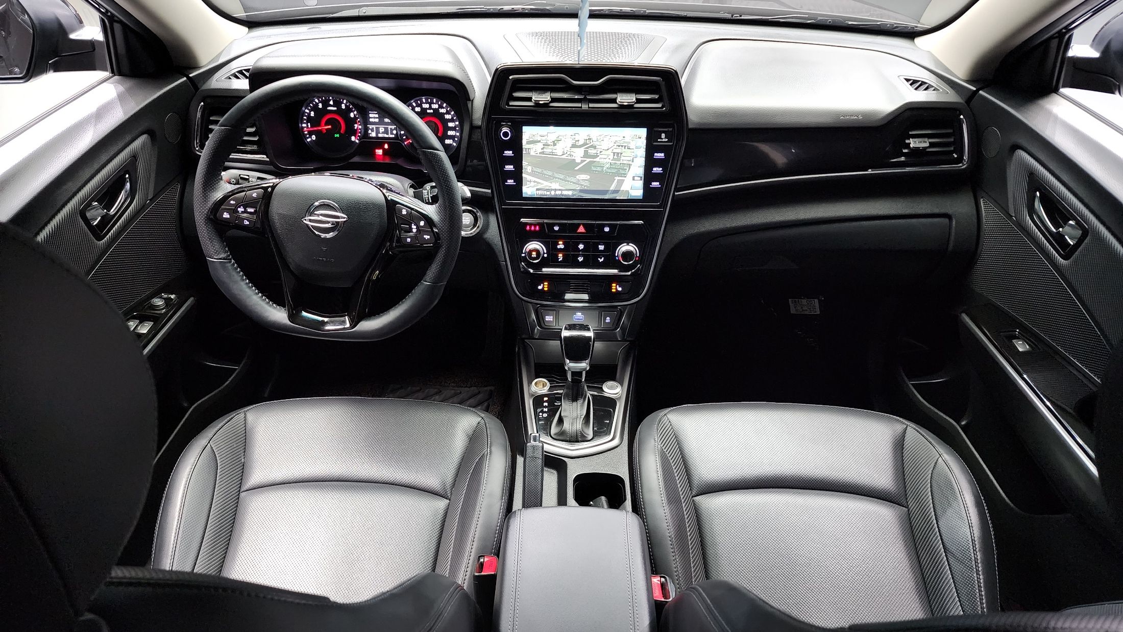 SSANGYONG TIVOLI VERY NEW 2022