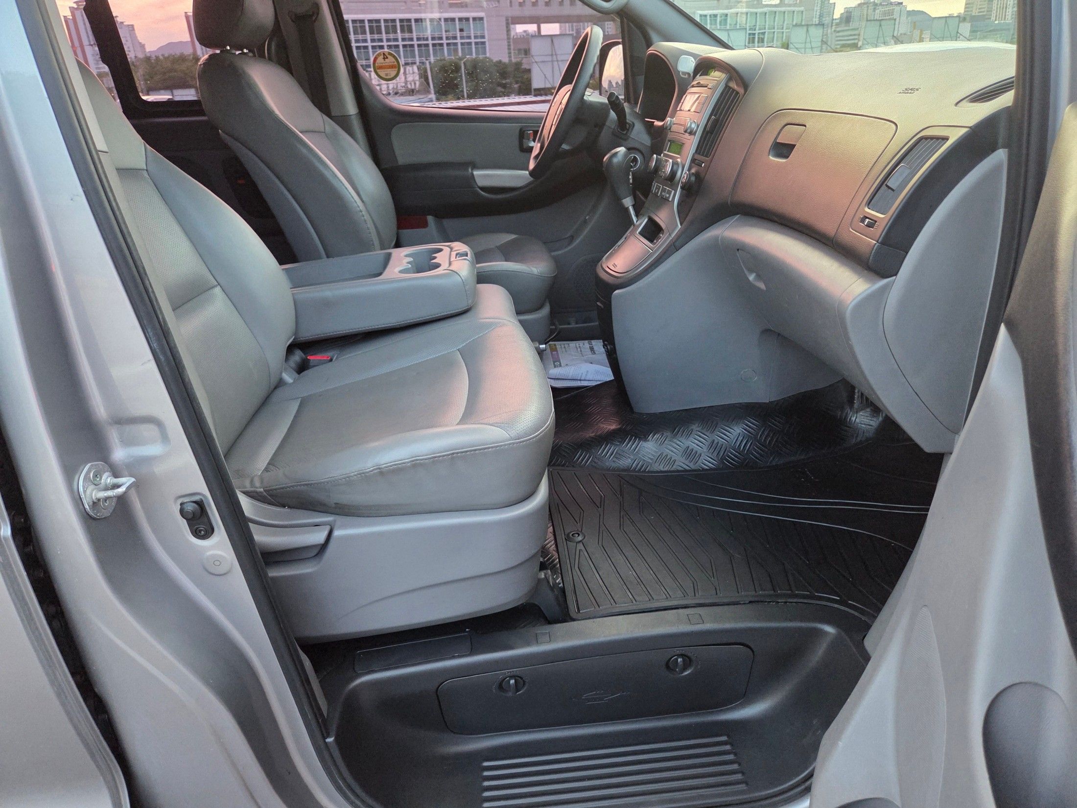 HYUNDAI STAREX GRAND 2013