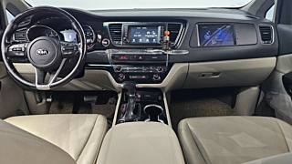 KIA CARNIVAL 2018