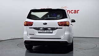 KIA CARNIVAL 2018