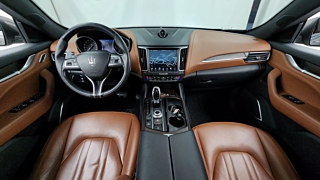 MASERATI LEVANTE 2017