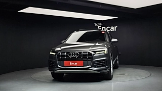 AUDI Q7 4M  2021