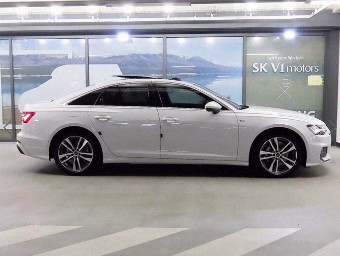 AUDI A6 C8 2023