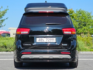 KIA CARNIVAL 2017