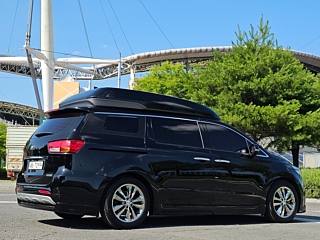 KIA CARNIVAL 2017