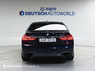 BMW 7-SERIES G11 2017
