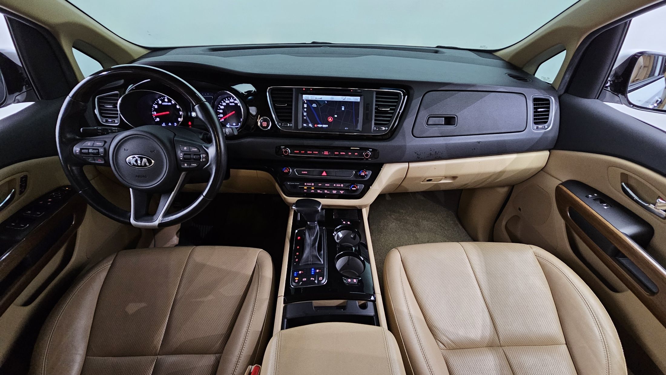 KIA CARNIVAL 2018