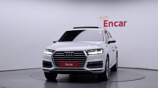 AUDI Q7 4M 2019