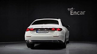 MERCEDES BENZ E-CLASS W214  E220d 4MATIC Exclusive 2024