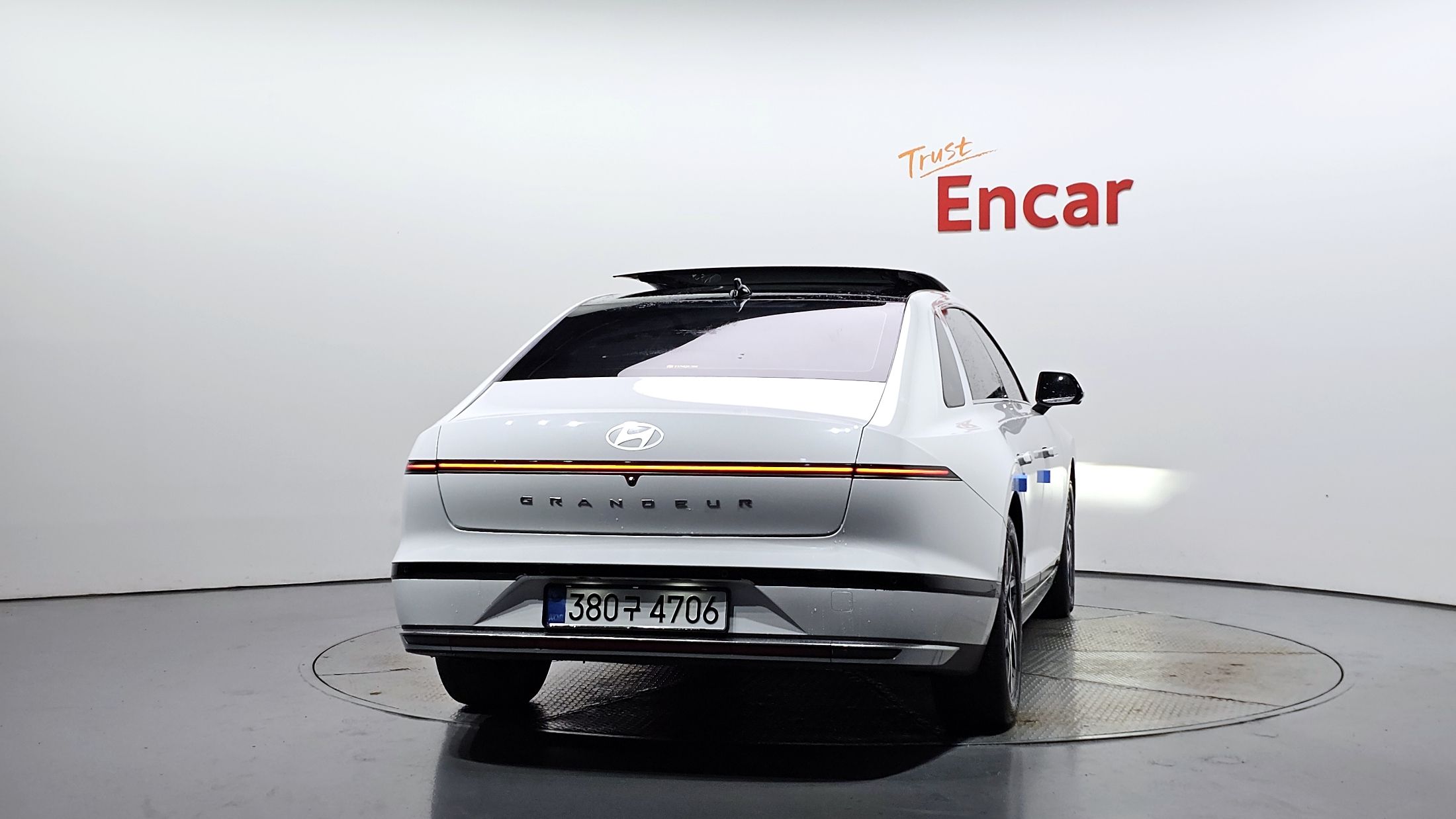 HYUNDAI GRANDEUR GN7 2023