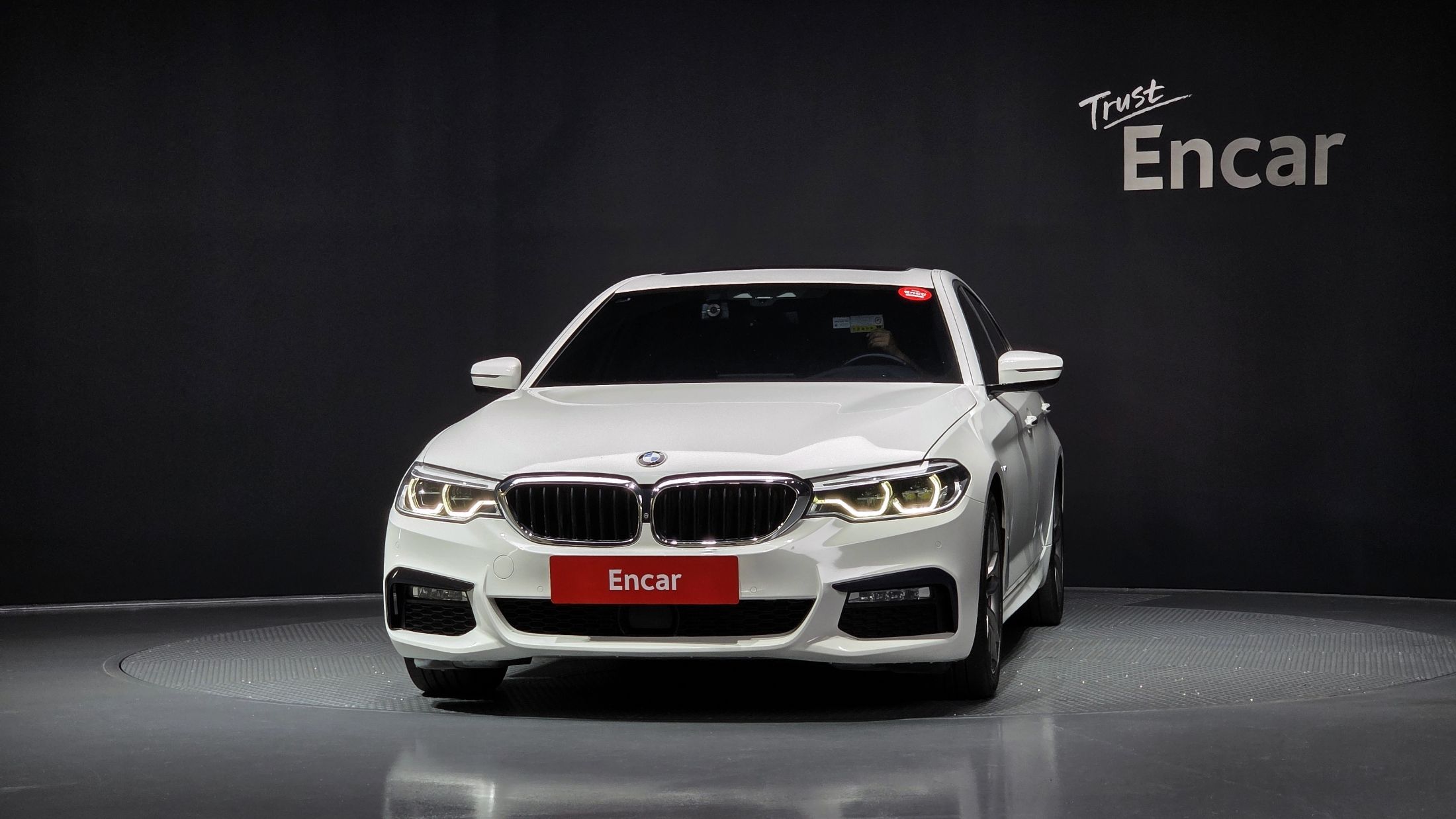 BMW 5-SERIES G30 2017