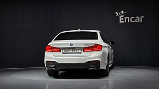 BMW 5-SERIES G30 2017