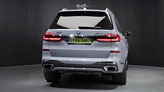 BMW X7 G07 2024