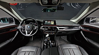 BMW 5-SERIES G30 2018