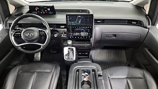 HYUNDAI STARIA 2023