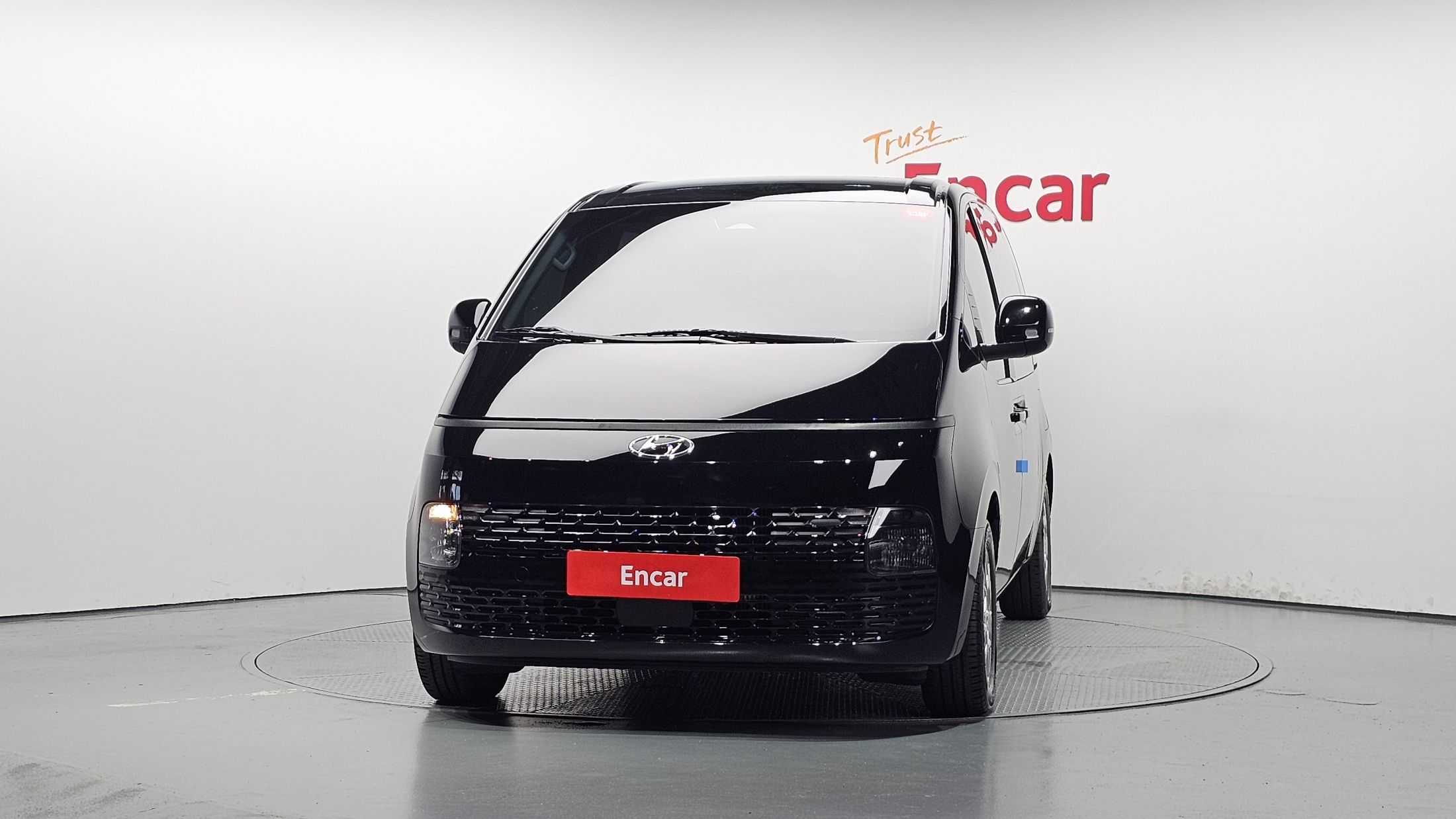 HYUNDAI STARIA 2023